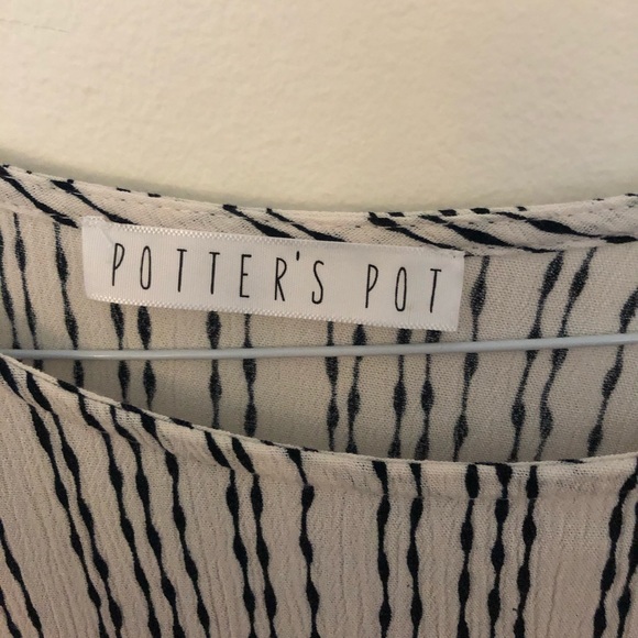 Striped Design Top - Picture 2 of 3